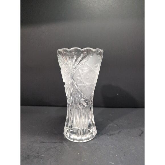 Hobstar Crystal Flare Vase 6" Tall, Frosted Star Of David, Vintage Glass Vase - Picture 4 of 9